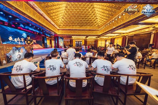 iM：我就是全程盯着屏幕，没有什么能让我分心